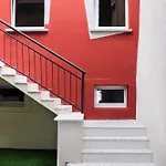 Nest Living Red Velvet - Private Design In The Center Apartment *