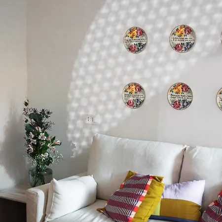 Nest Living Red Velvet - Private Design In The Center * 우디네