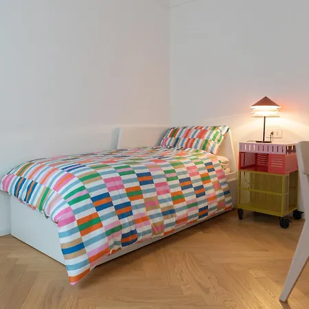 Nest Living Red Velvet - Private Design In The Center Udine