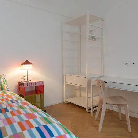 Nest Living Red Velvet - Private Design In The Center Lejlighed Udine